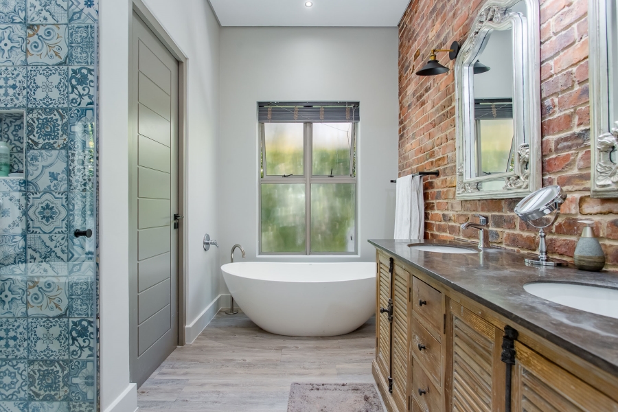 4 Bedroom Property for Sale in Pearl Valley at Val de Vie Western Cape